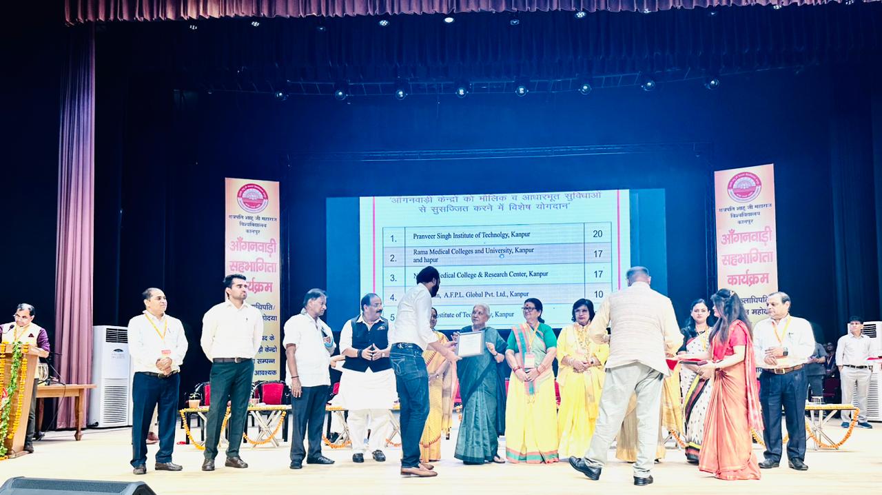 dr-pranav-singh-receives-prestigious-award-from-up-governor-mrs-anandiben-patel