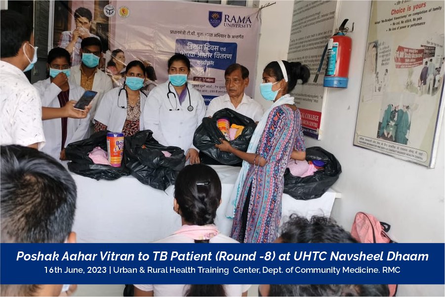 poshak_aahar_vitran_to_tb_patient_uhtc_navsheel_dhaam-2023