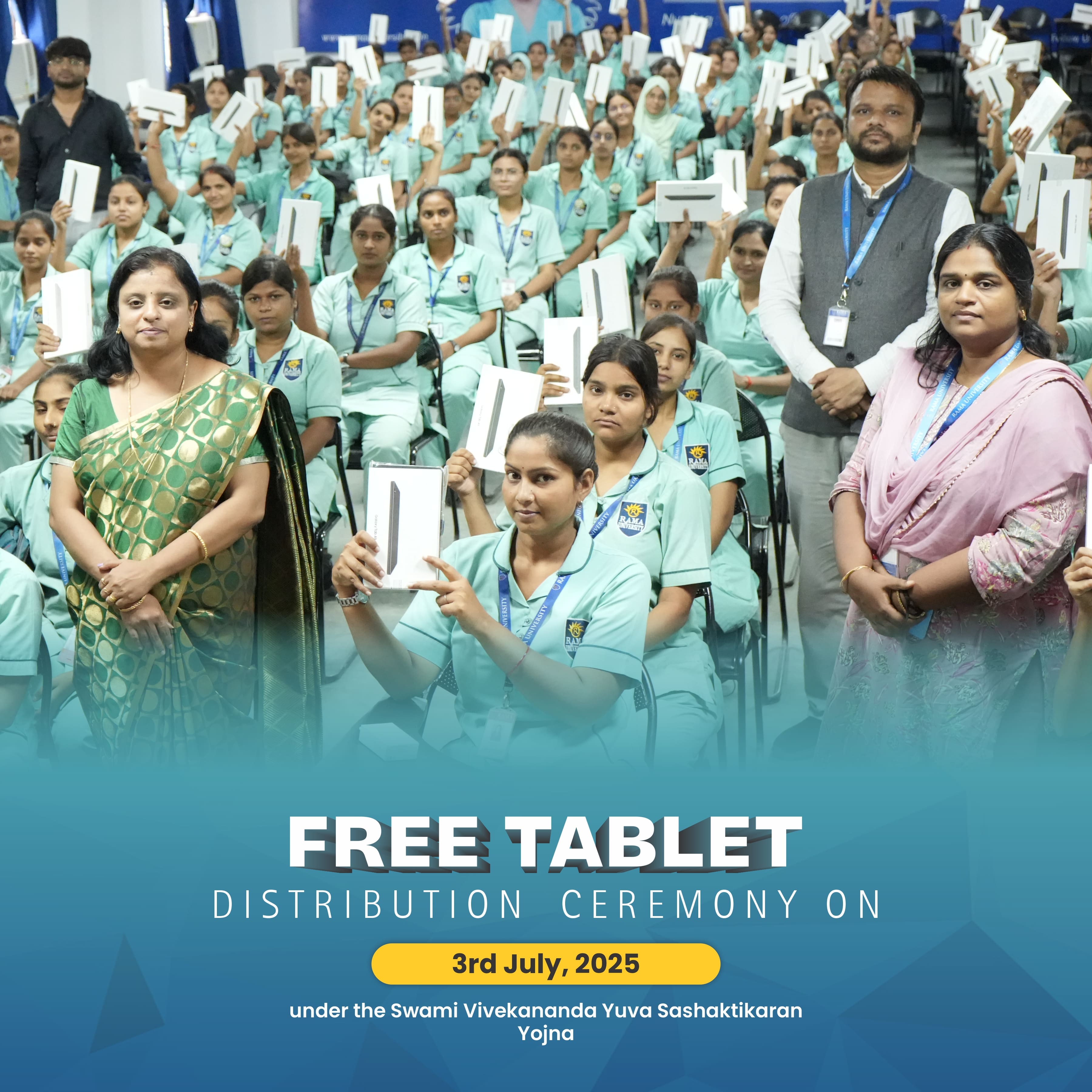 tablet-distribution-ceremony-under-swami-vivekanand-yuva-sashaktikaran-yojna