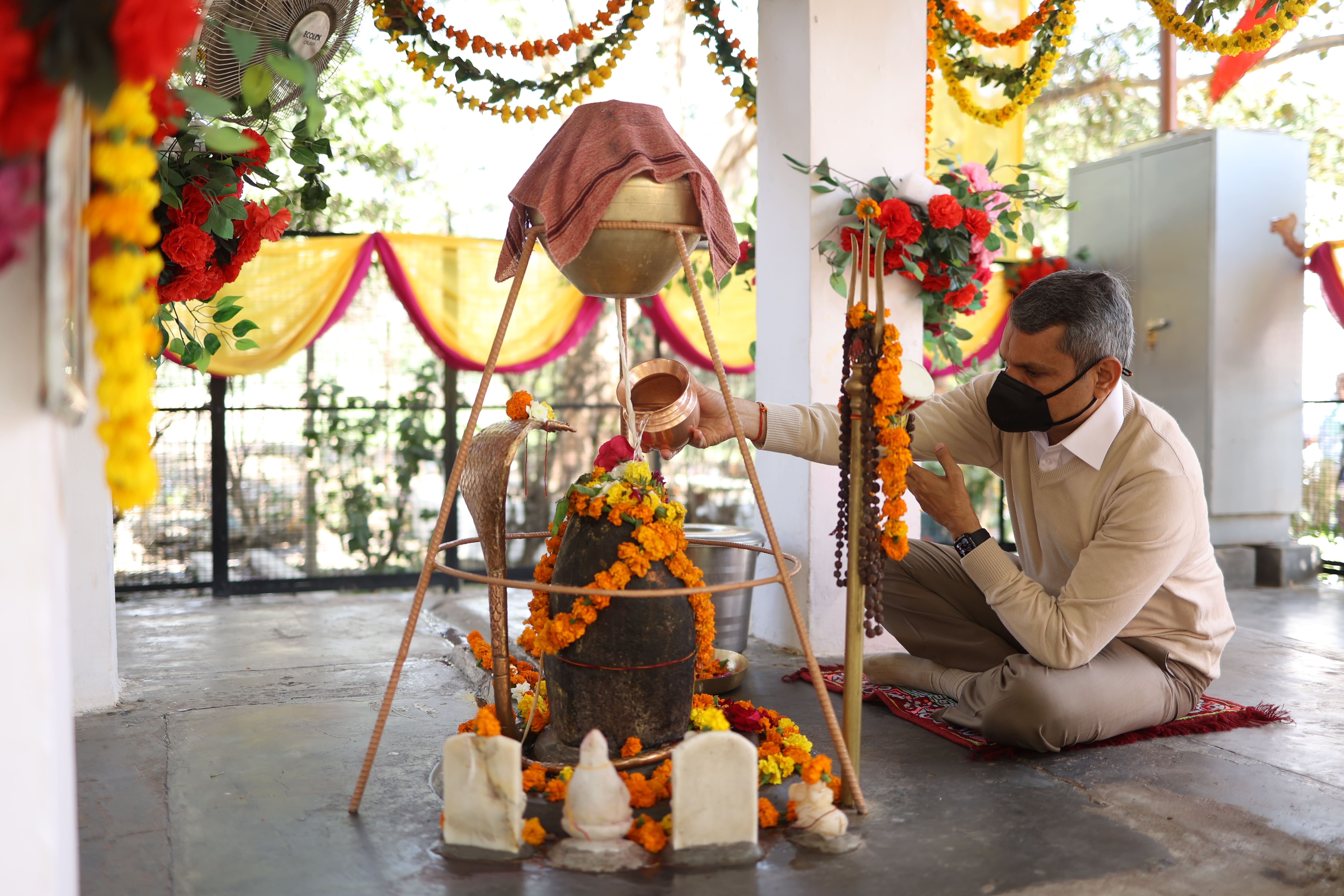 maha-shivratri-bhandara-celebrated-with-devotion-and-unity-at-rama-university-campus