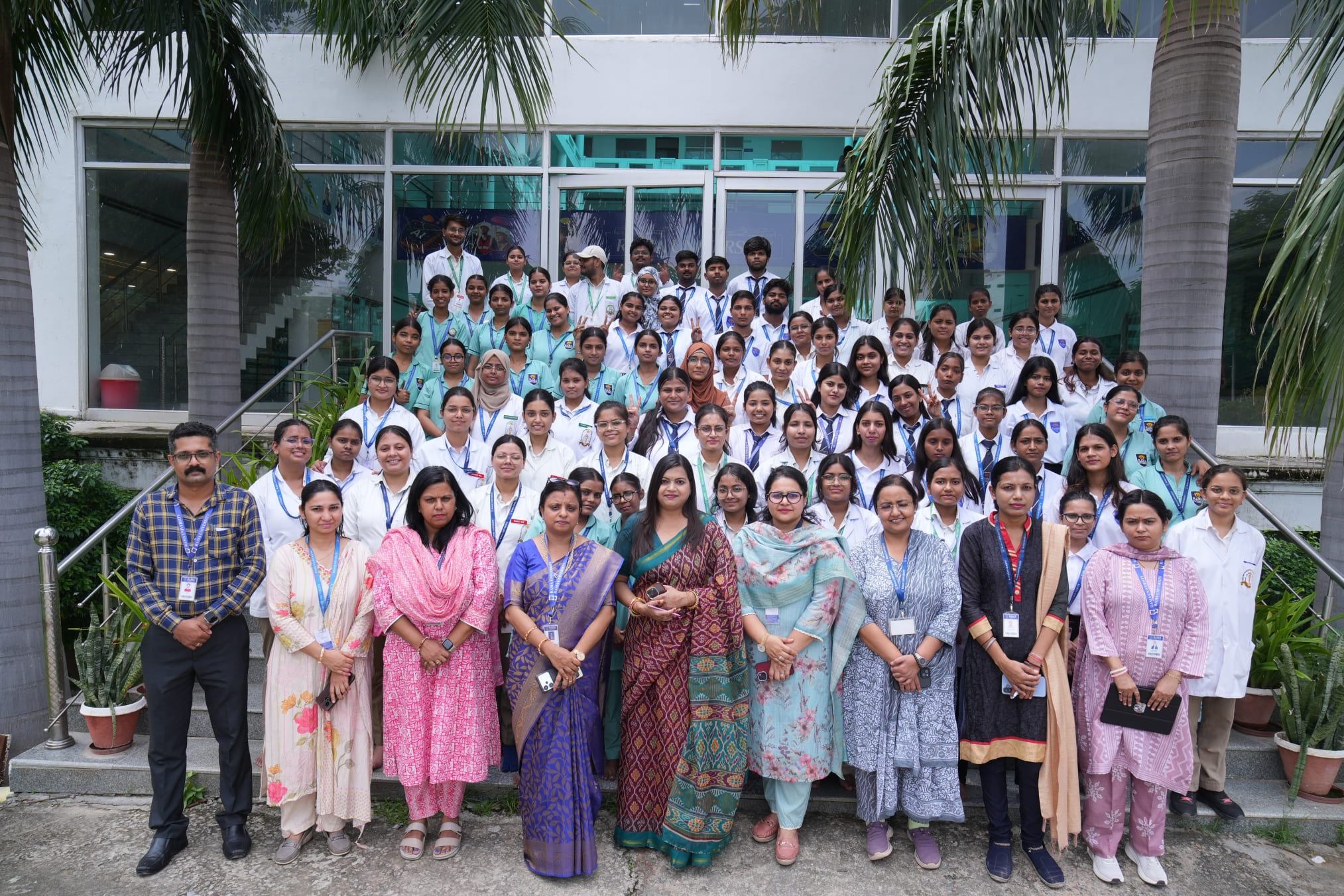 rama-university-kanpur-organises-tiranga-rangoli-competition