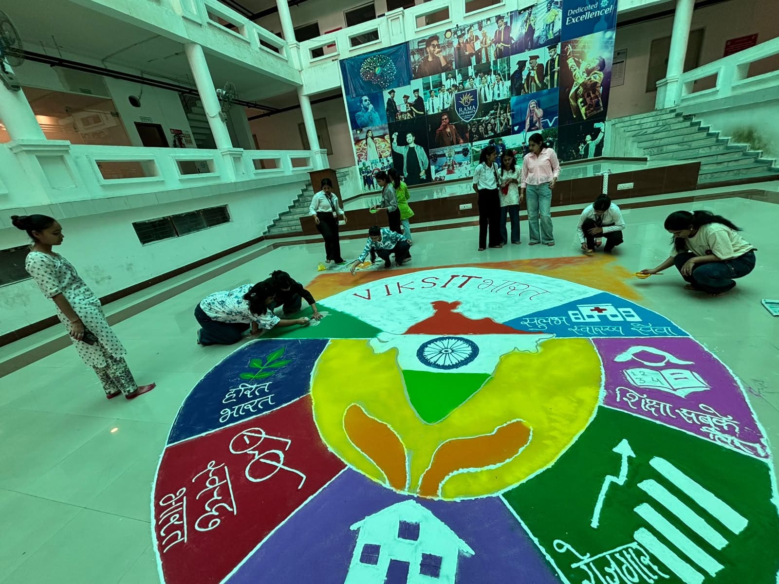rangoli-making-seva-ka-rang-rashtra-ke-sang